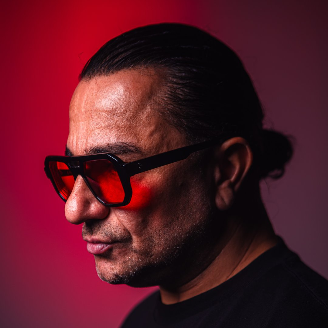 DJ Papa Smurf 1080x1080